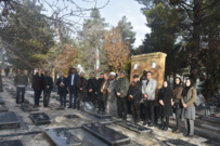 غبارروبی مزار شهدای انقلاب اسلامی کرمانشاه به مناسبت دهه فجر