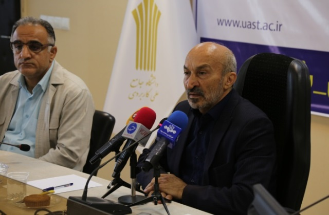 نشست خبری رئیس دانشگاه جامع علمی کاربردی با رسانههای جمعی برگزار شد