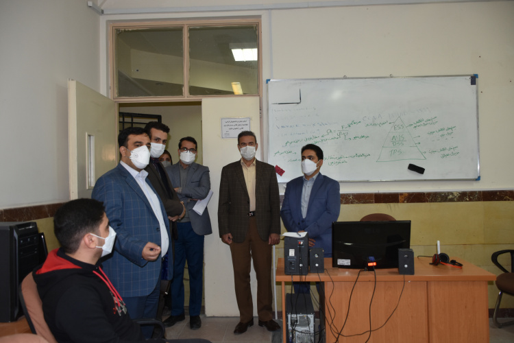 آیین بازگشایی کلاسهای عملی دانشگاه جامع علمی کاربردی استان کرمانشاه با حضور رئیس واحد استانی برگزار شد